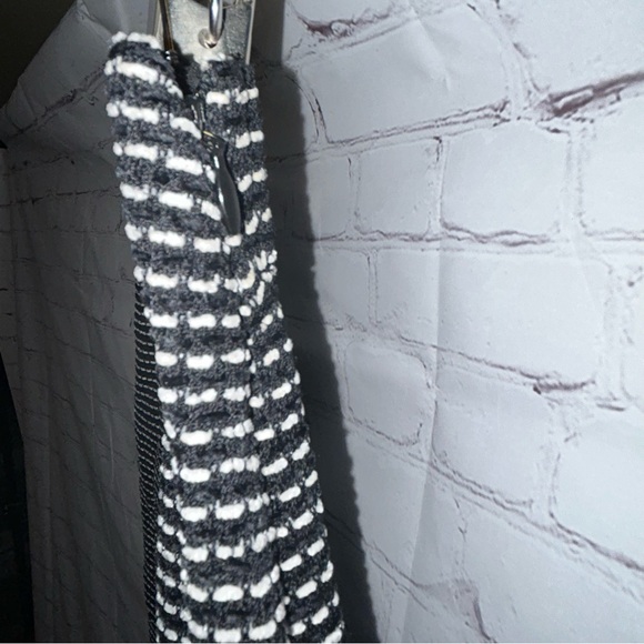 St. John Collection by Marie Gray skirt size 6 - Picture 3 of 7